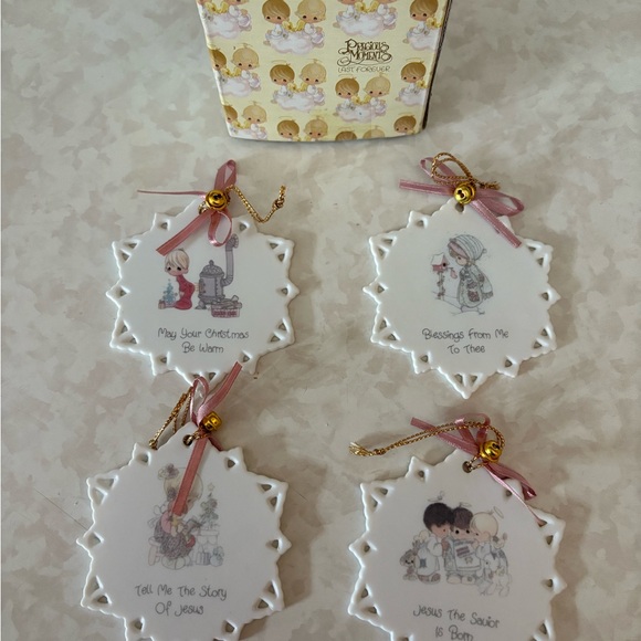 Precious Moments snowflake ornaments set of 4 - Picture 1 of 4